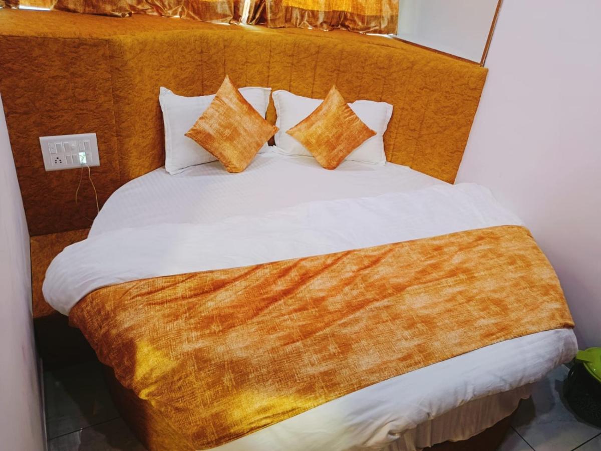 Hotel Maan Palace 바도다라 외부 사진