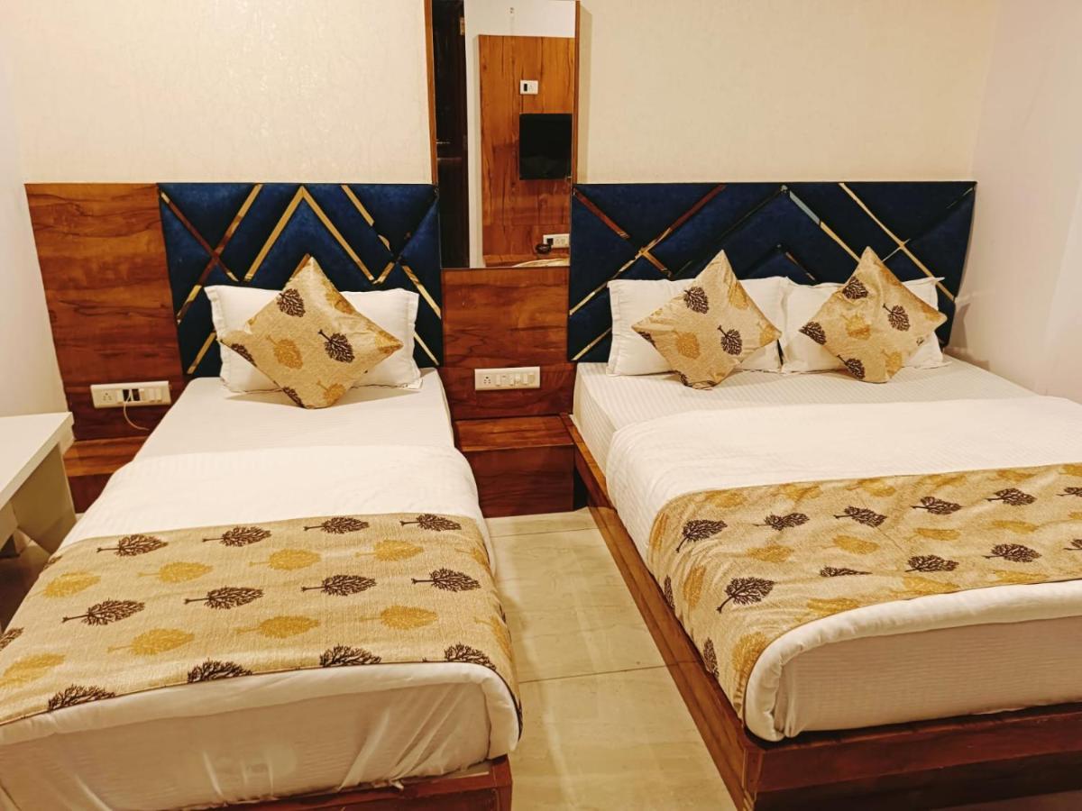 Hotel Maan Palace 바도다라 외부 사진